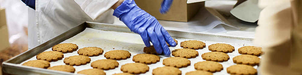 Mitarbeiter gesucht helfer keksfabrik jbg